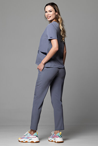 tag Costum medical ONYX Premium pentru femei, gri cu bordură bleumarin