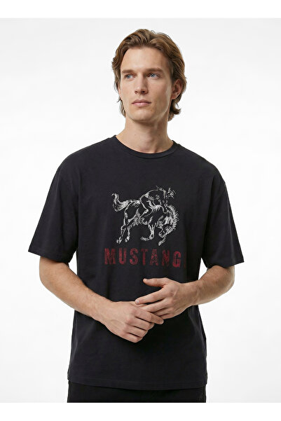 Mustang Siyah Erkek Relaxed Baskılı T-Shirt M6SM-TST1599
