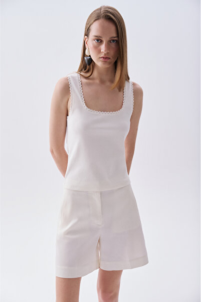 Mudo Women's Brown Fitted Open Collar Undershirt