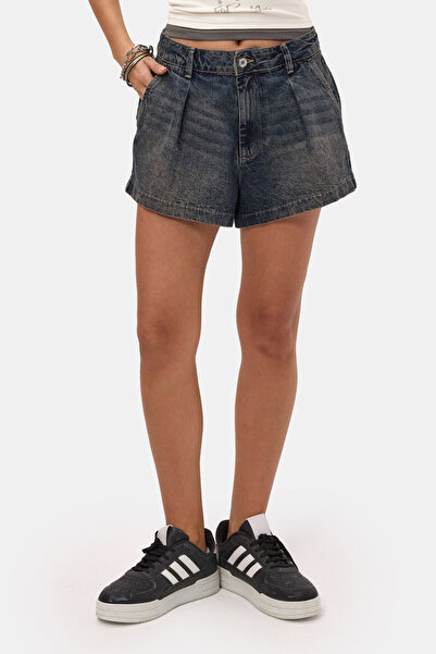 it's basic Women's Dark Denim 2S6 Mini Pleated Denim Shorts