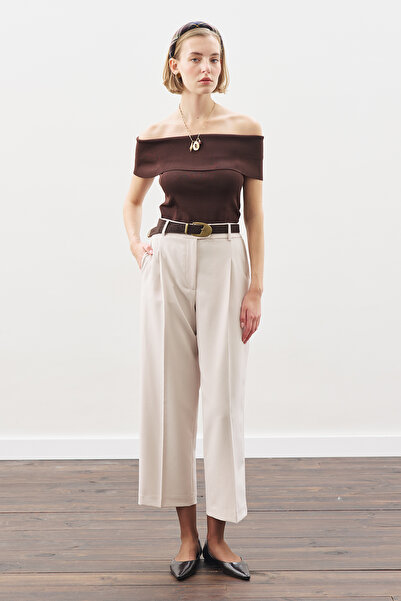 Manuka Flat Cut Pants with Pile Detail Beige