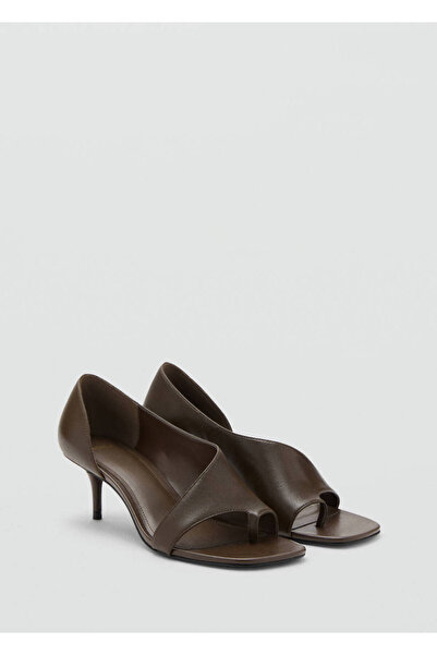 MANGO Woman Asymmetrische Ledersandalen