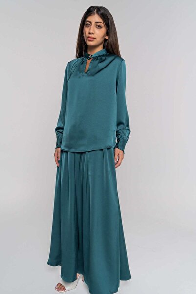 Nichii Solid V-Neck Long Sleeve Blouse with Button Cuffs