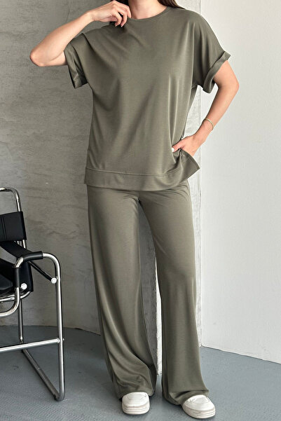 Mogi Butik بدلة نسائية من قماش كوبرا بايك نصف الأكمام واسعة الأرجل بقصة مريحة...