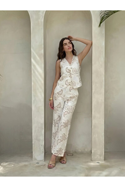 Styli Off White Embroidered Cotton Waistcoat