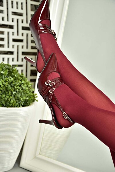 Fox Shoes R654218308 Pantofi de damă din piele lacuită roșie claret cu toc su...