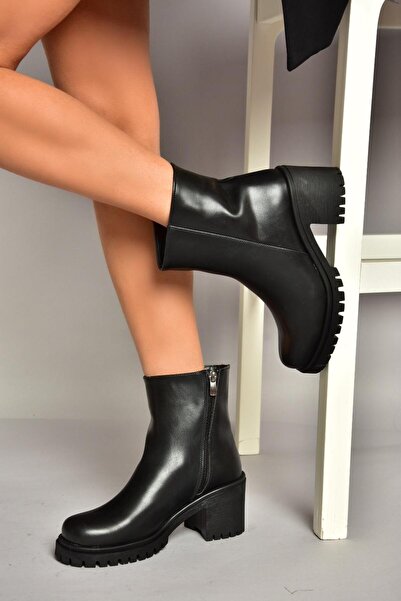 Fox Shoes T726911109 حذاء نسائي أسود بكعب سميك