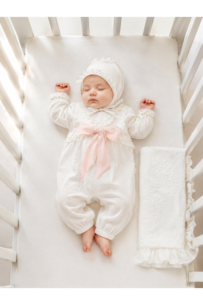 Mert Baby مجموعة كيت فيونك المكونة من 4 قطع من الدانتيل العضوي لحديثي الولادة...