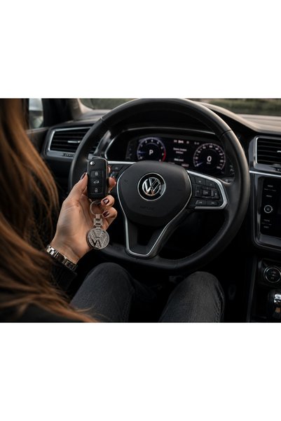 RoseTR Volkswagen Luxury Stone Metal Keychain Beetle Golf Jetta Passat Polo Tiguan