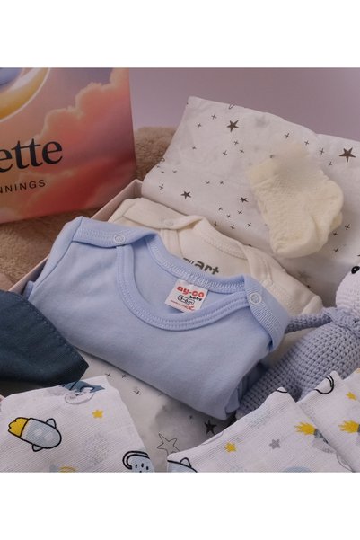 Huglette نوفا - طقم فاخر للأطفال حديثي الولادة - أميجورومي + غطاء موسلين + بدلة من قطعتين - صندوق للأطفال