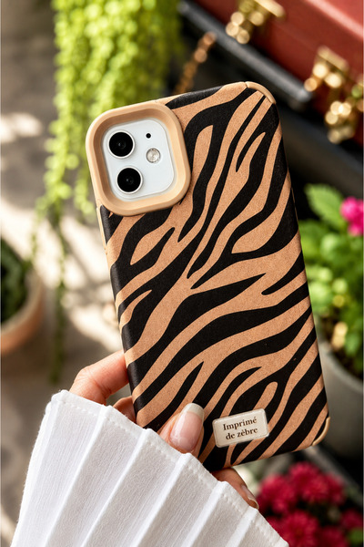 Go Aksesuar Iphone 11 Uyumlu Kaplama Zebra Tasarımlı Esnek Silikon Kılıf