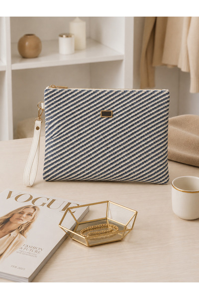 BK Bags & Accessories حقيبة يد نسائية متوسطة الحجم منقوشة