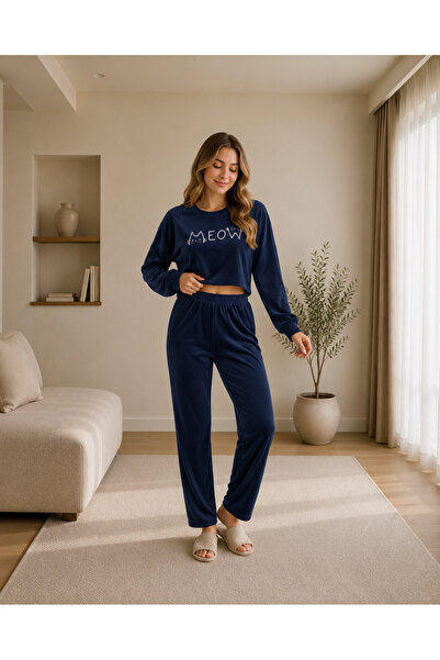 Clyfora Velvet Crop Pajama Set