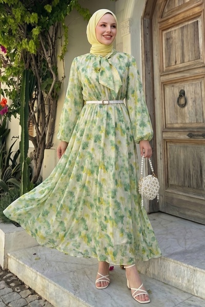 InStyle Φόρεμα από σιφόν σε χρώμα νεροπράσινο με μαλακό σχέδιο και ζώνη στο λ...