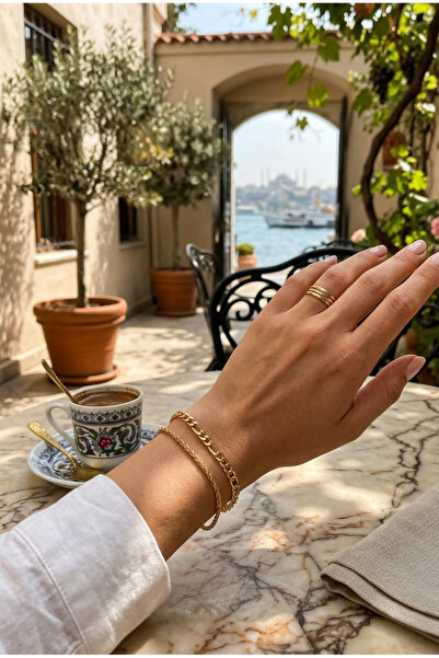 Bileğinizdeki Kusursuz Uyum: Gold Renk 2’li Zincir Bileklik Seti