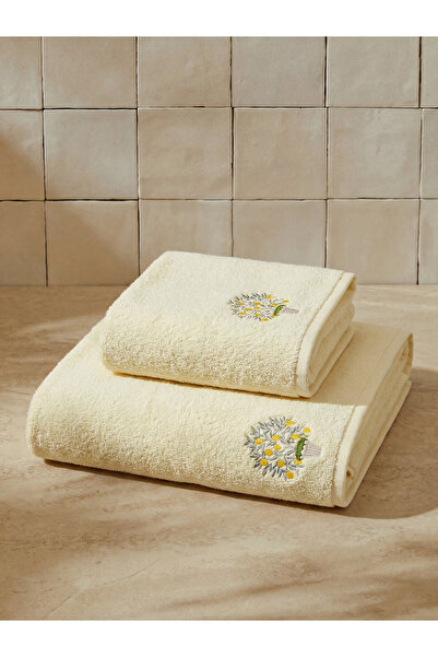 LC Waikiki Flower Embroidered Bath Towel Set 2 Pack