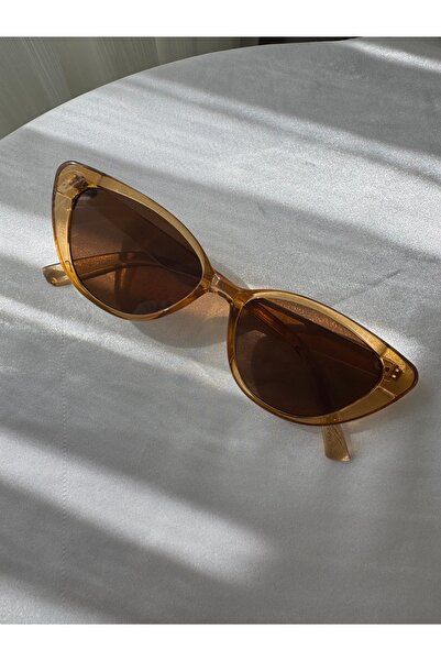 Petra Jeweils Cat Eye Classic Sunglasses