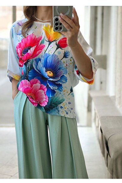 Azara Oversized, loose and feminine satin blouse
