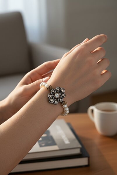 FAYRA ACCESSORIES Zirkon Taşlı Tasarım İnci Kolye