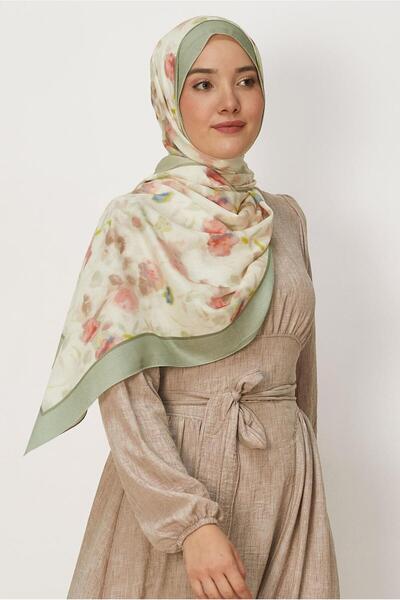 Alvina Flower-Patterned Viscose Shawl 8629