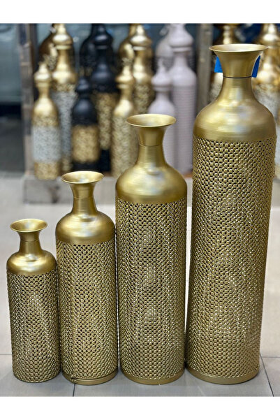Generic مجموعة فازات ديكور معدنية ذهبية بتصميم شبكي يتكون من اربع قطع باحجام ...