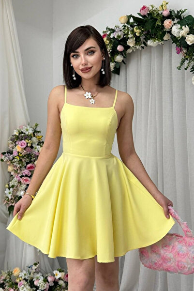 Clothes Fast Rochie mini decoltată cu bretele pentru femei, cu detaliu de leg...