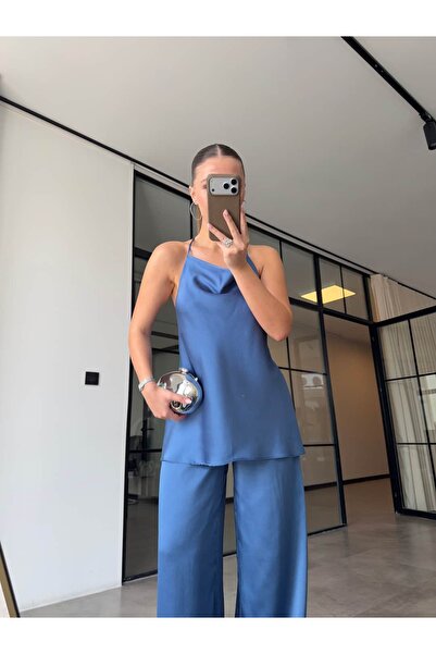 BB Bensu Buyruk Sirt Dekolteli̇ Bluz Pantolon Saten Takim Indigo
