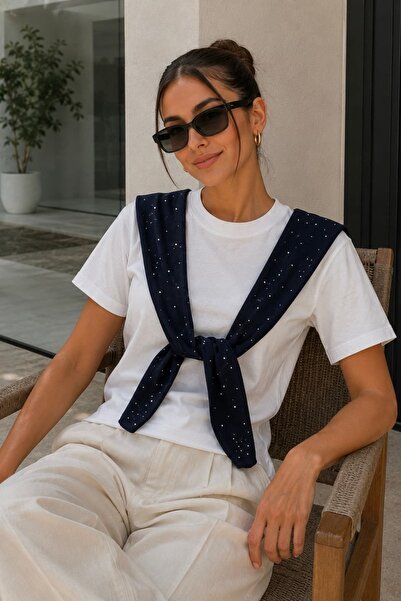 bb butik basic Βασικό μπλουζάκι με φουλάρι και διακόσμηση, Καθημερινό γυναικε...