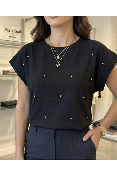 Butik Taş Detaylı T-Shirt