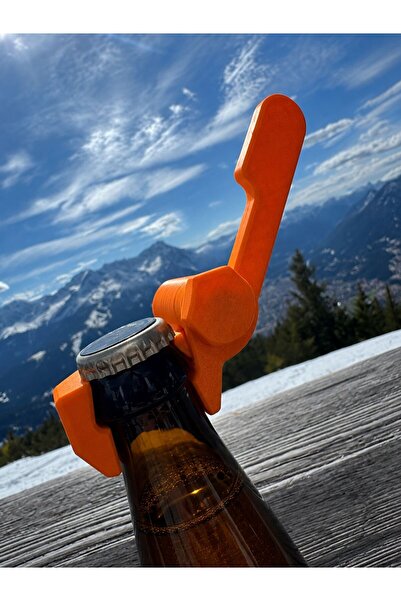 Umut's Bottle Cap Opener Type with Sound, for Bottles of 13 mm - Color May Vary