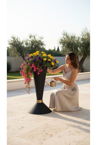 Mono Decors Saksı Siyah Renk Huni Model