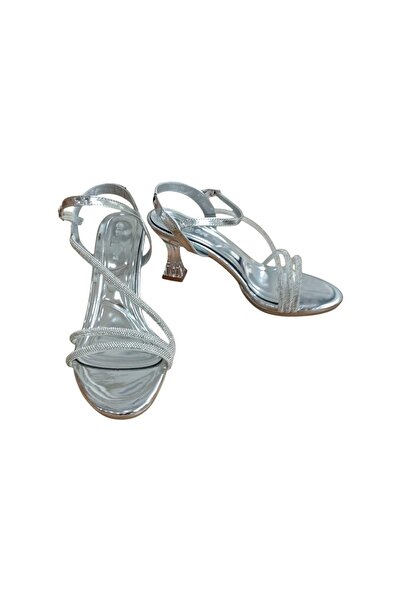 Acarbey Zenne with Heels