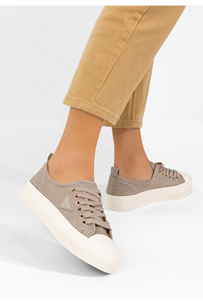 B T Shoes Tenisi dama Fanita kaki