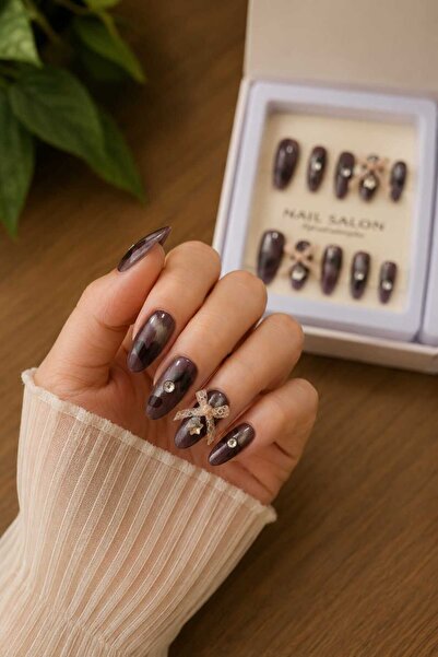 Kinlee Lüks Tasarım Takma Tırnak 10'lu Set – Taşlı Fiyonklu Nude Press On Nail