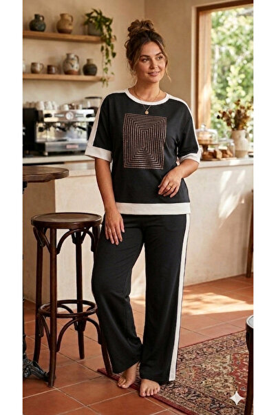 Perinin dolabı Women's Track Suit with Square Stone Detail on the Front