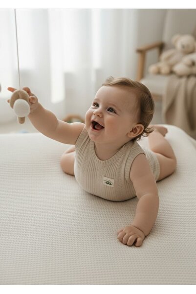 Nio Lua Baby Moon Car Emblem Embroidered 100% Cotton Sleeveless Snap Fastener Bodysuit