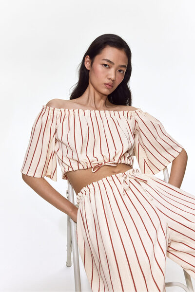 H&M Omuzları Açık Krinkle Üst