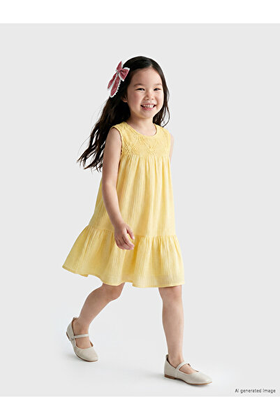 LC Waikiki Esvab • Modern & Distinctive Lace Detailed Ruffled Girl's Dress