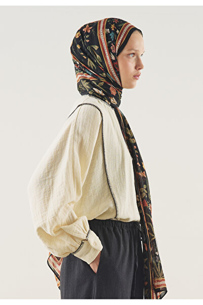 Freshscarfs Μαύρο σάλι από βισκόζη με σχέδιο Flora Echo