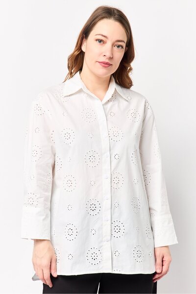 Bebe Women Spread Collar Eyelet Long Sleeve Shirt, White