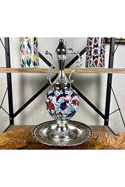 Çini Evi Gift for the Valiye