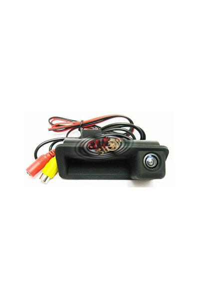 Focus AHD 1080P rear view camera integrated into the tailgate handle Ford Mon...