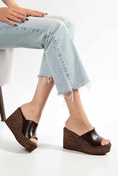 SUİNS SHOES Γυναικείες παντόφλες Suins Bloome Model με ψάθινο σχέδιο και τακο...