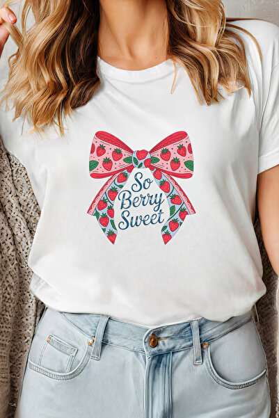 Sarah's Boutique Women's T-shirt – 100% cotton – Berry Sweet