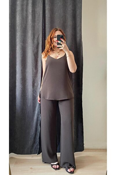 Tumtum Wear بلوزة بياقة على شكل حرف V وسروال إيروبين عالي الخصر، طقم علوي وسفلي