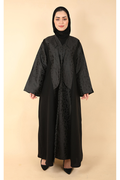 Stylish Fashion عباية من ستايلش فاشن بأزرار باللون الأسود بتدخيلات مشجرة