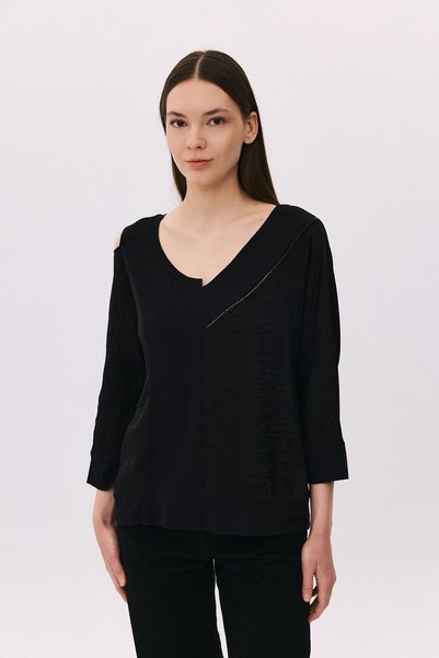 DAIDO Deep V-Neck, Shoulder Detail, Stone Embellished, Three-Quarter Sleeves