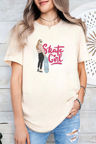 Sarah's Boutique Women's T-shirt – 100% cotton – Skate Girl