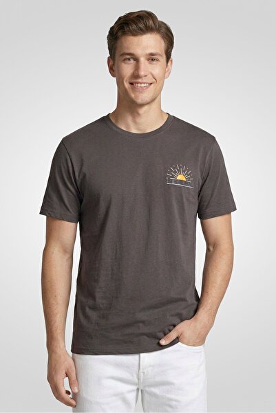 Laguna Men Crew Neck Short Sleeve Brand Logo T-Shirt, Dark Grey