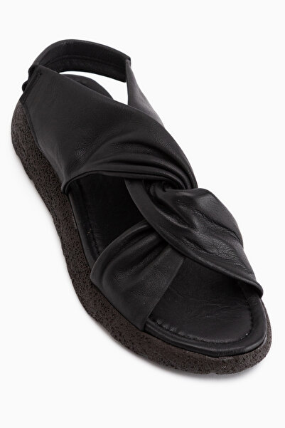 Limoya Jennie Genuine Leather Black Cross-Strap Women's Sandals